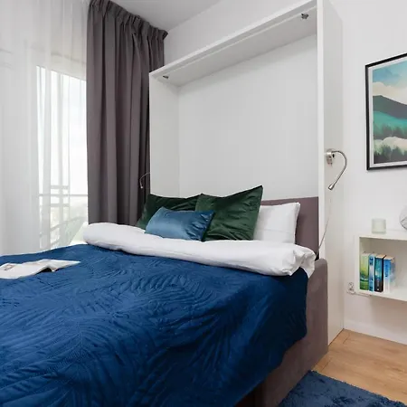 Kasprzaka By Renters *